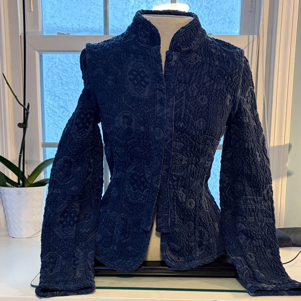 Women's Quilted Navy blue Jacket  small long sleeves